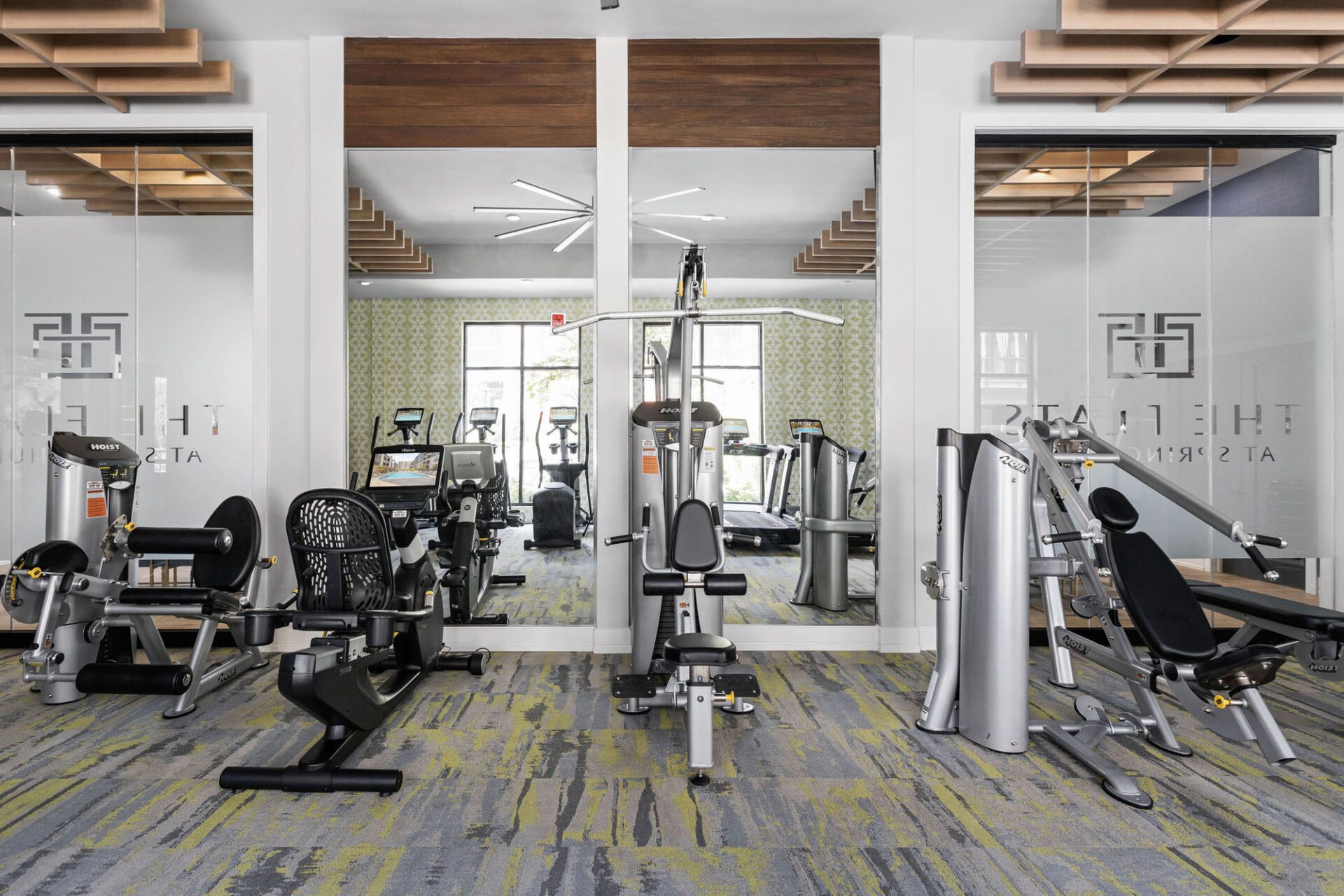 91918963 Gym section